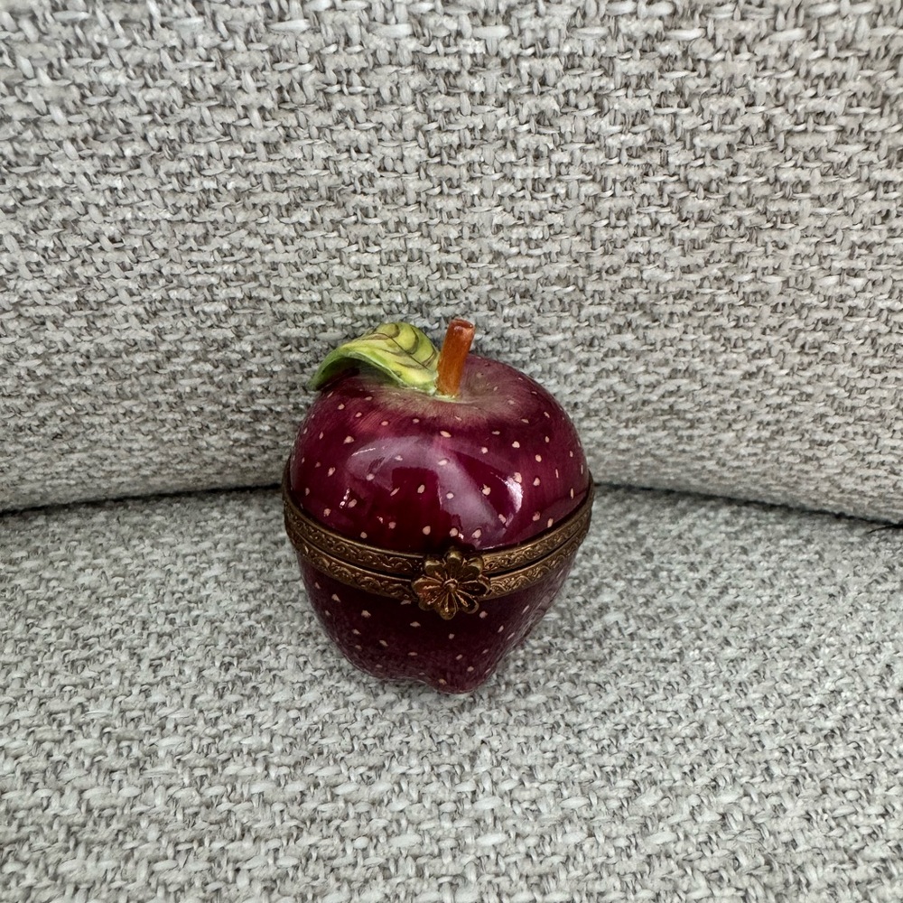 Limoges Hand Painted Collectible Apple Trinket Box